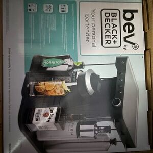 Black & Decker Bartesian Cocktail Machine